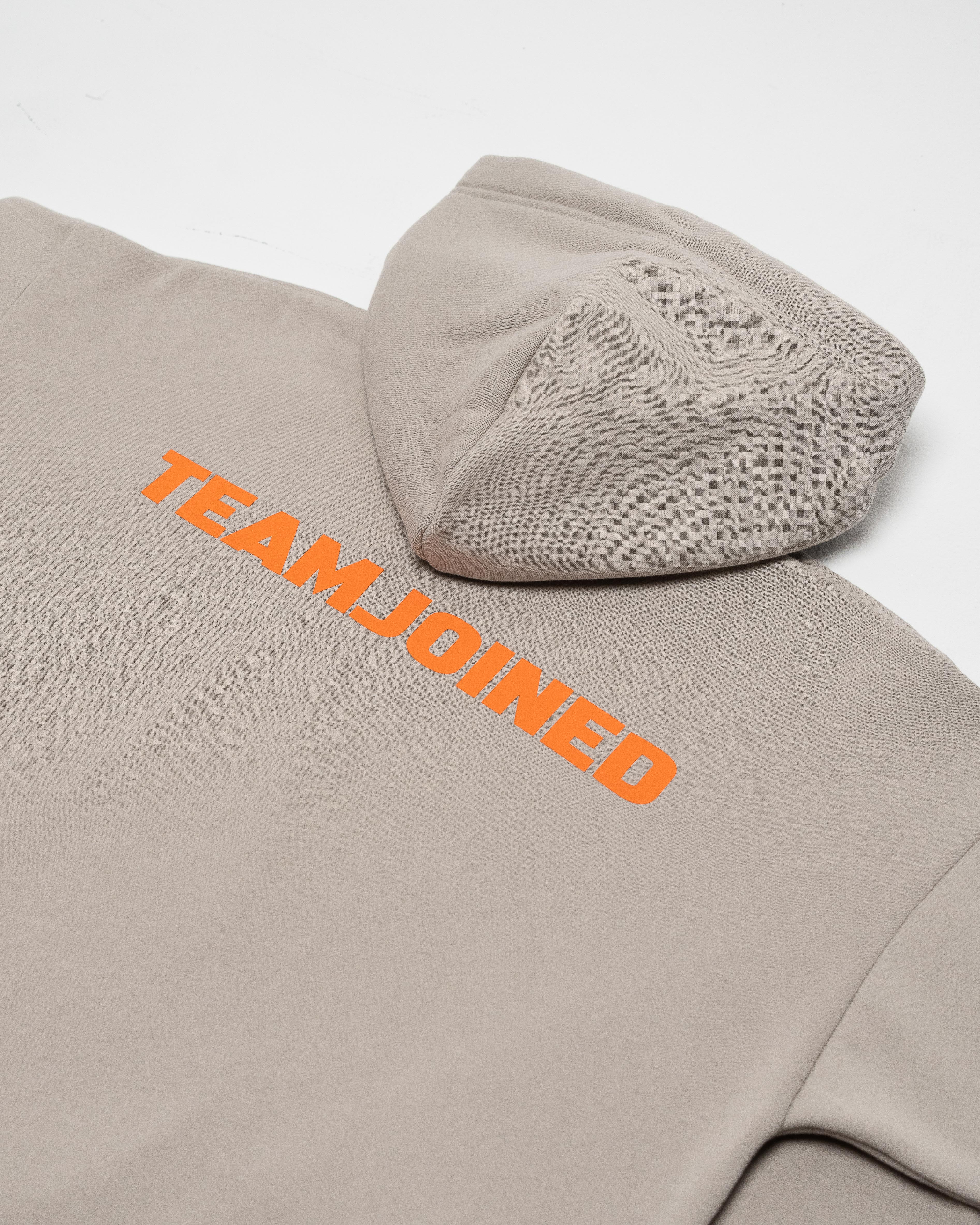 color_Light Khaki / Orange