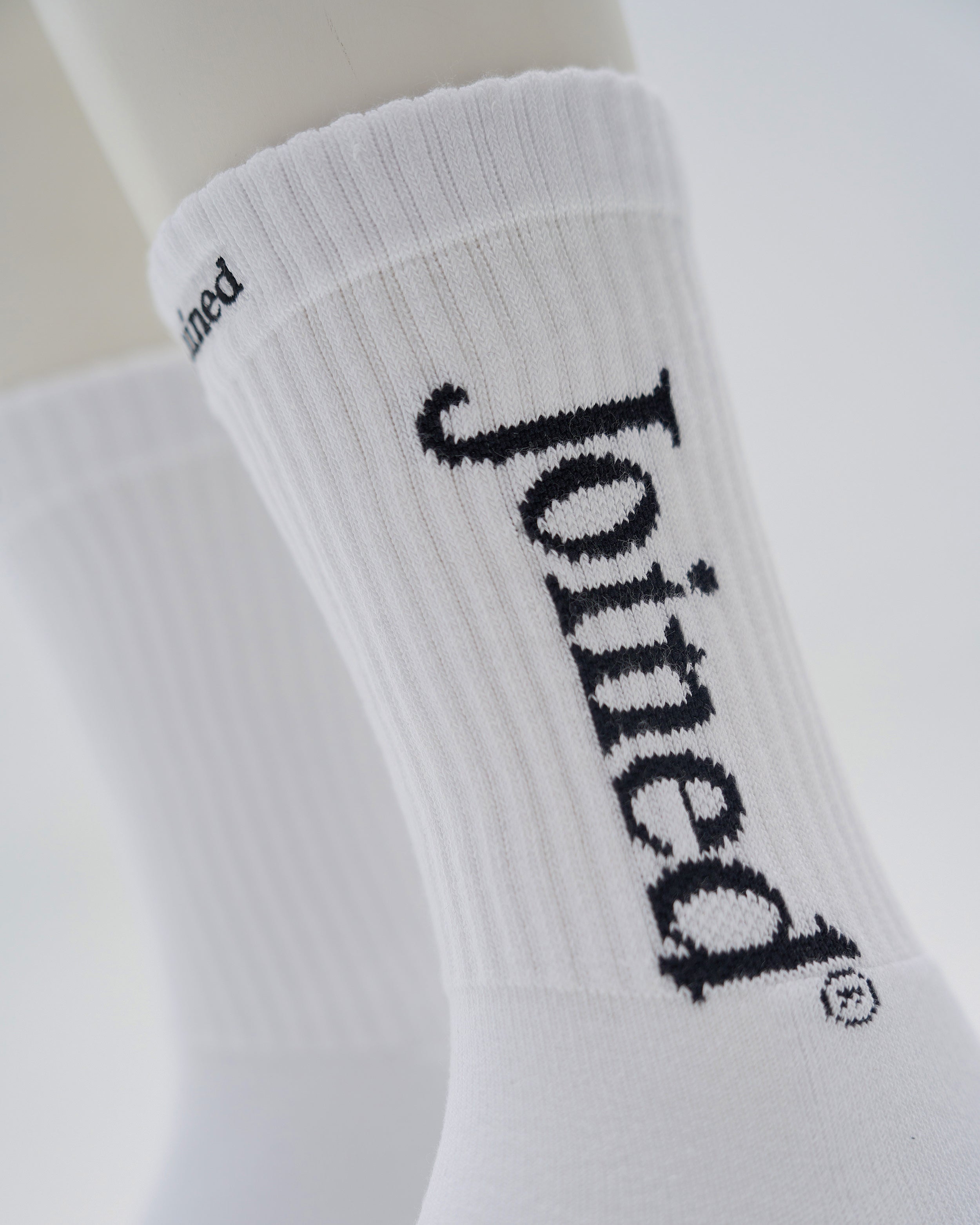 Font Crew Socks