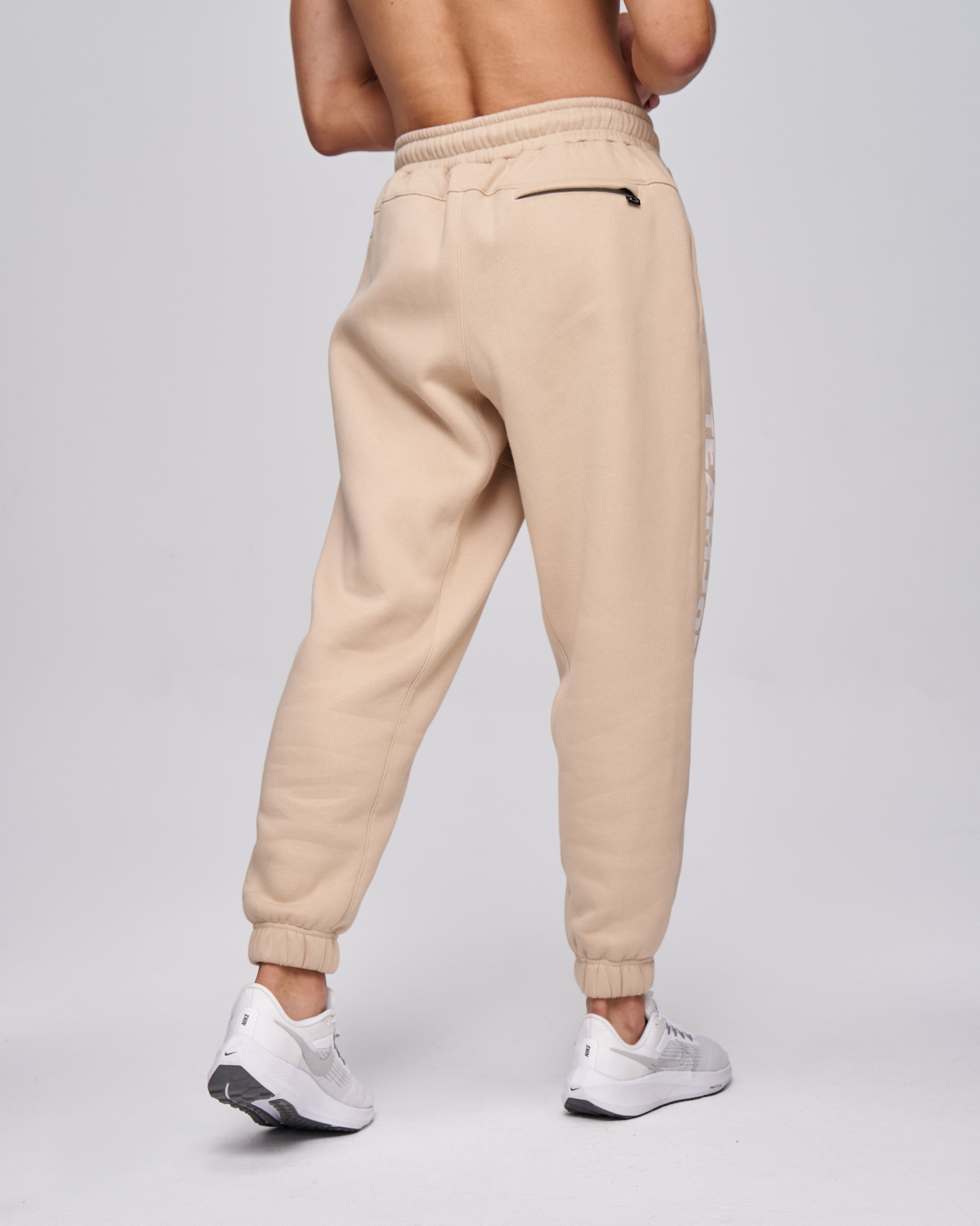 color_khaki