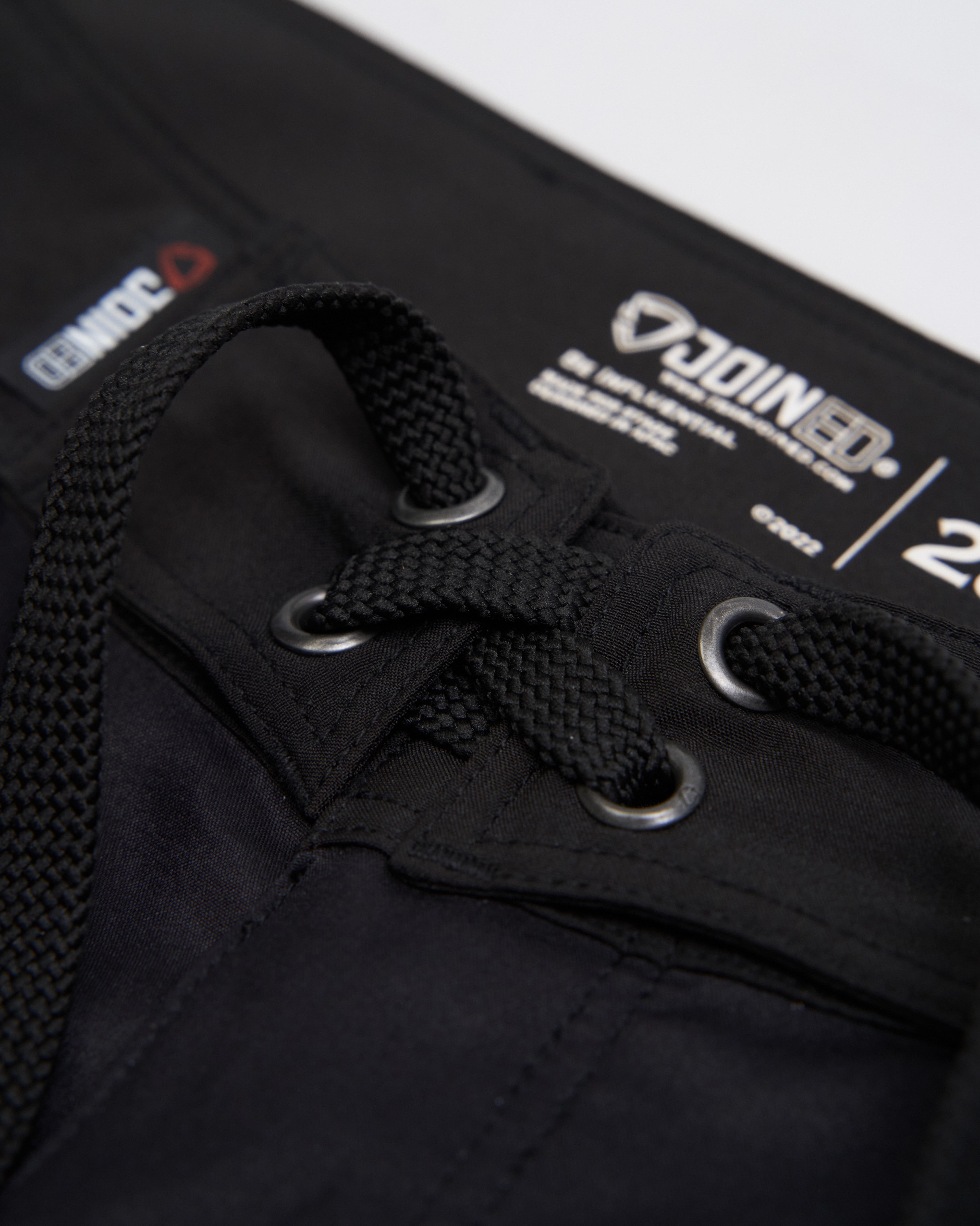 color_mulberry/black