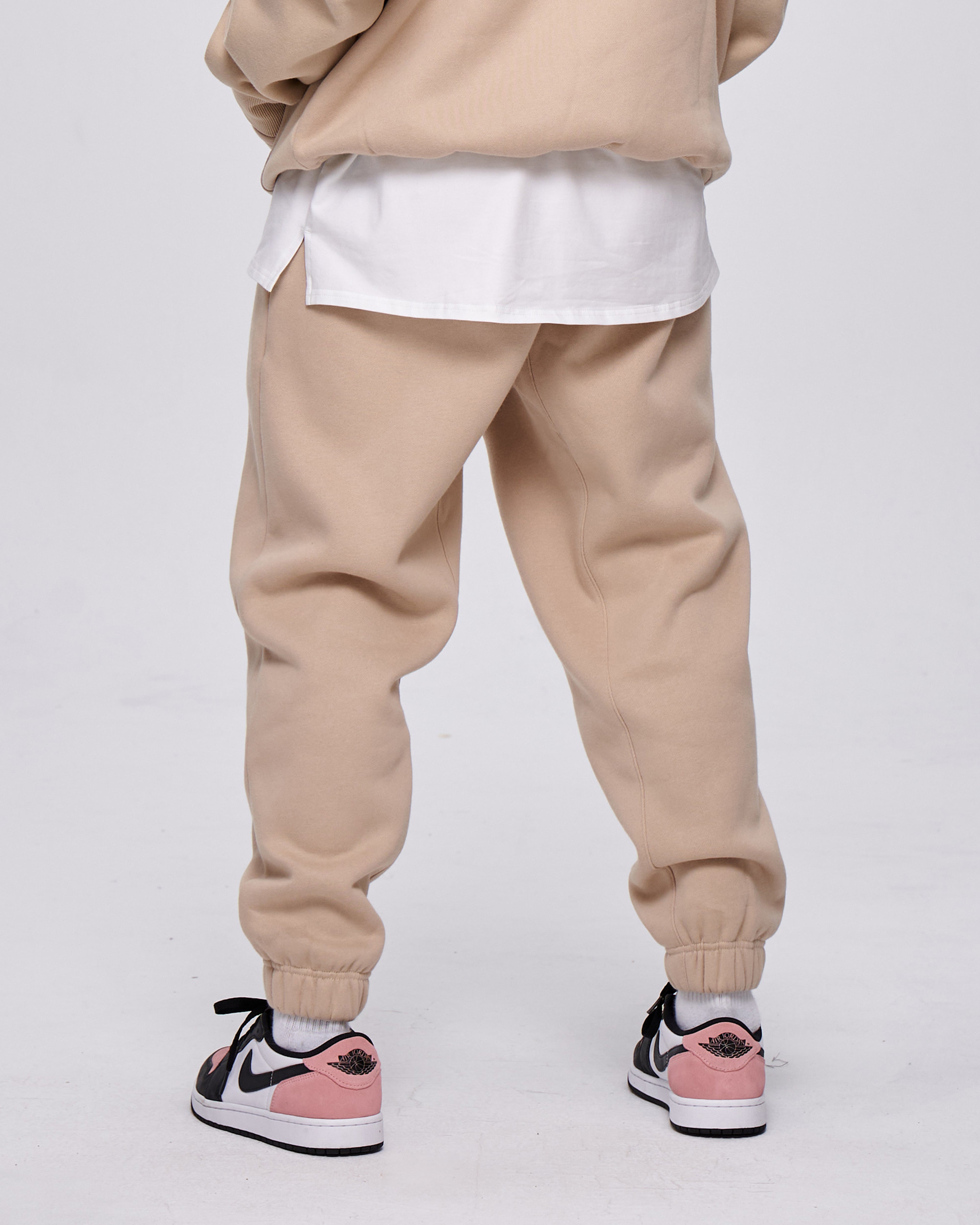 color_khaki