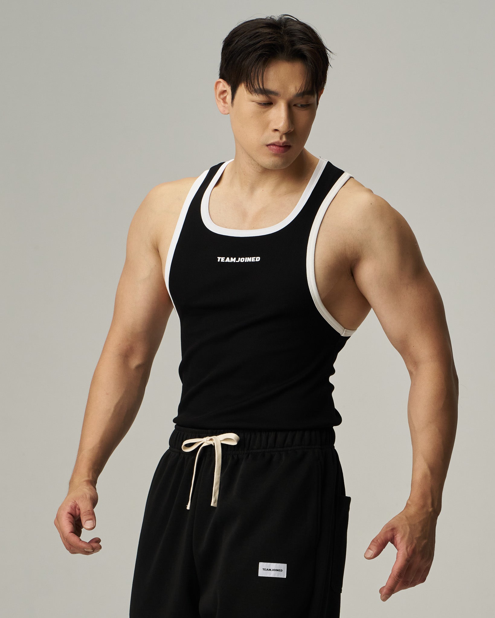 color_Black