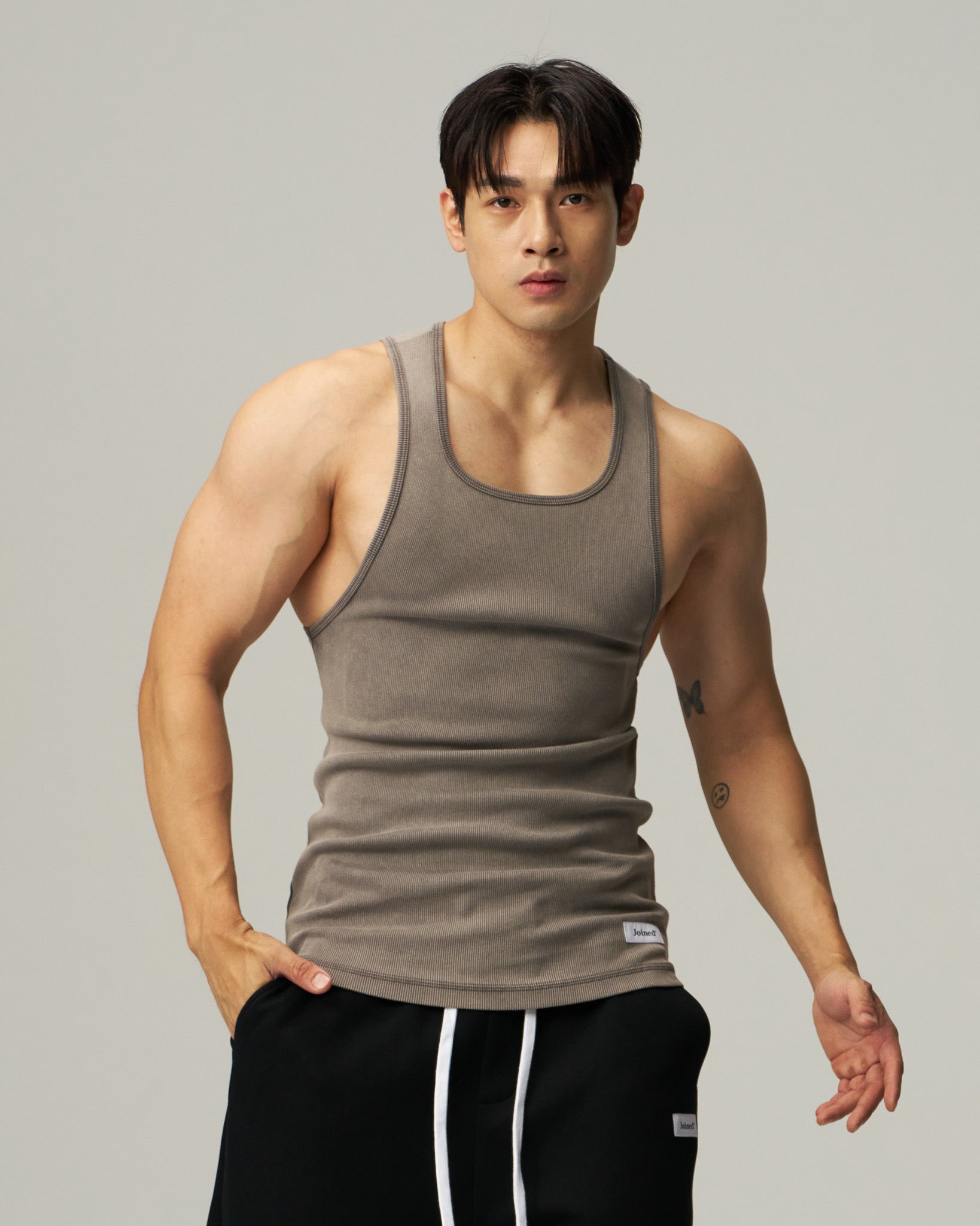 Tagged Ribbed Tank