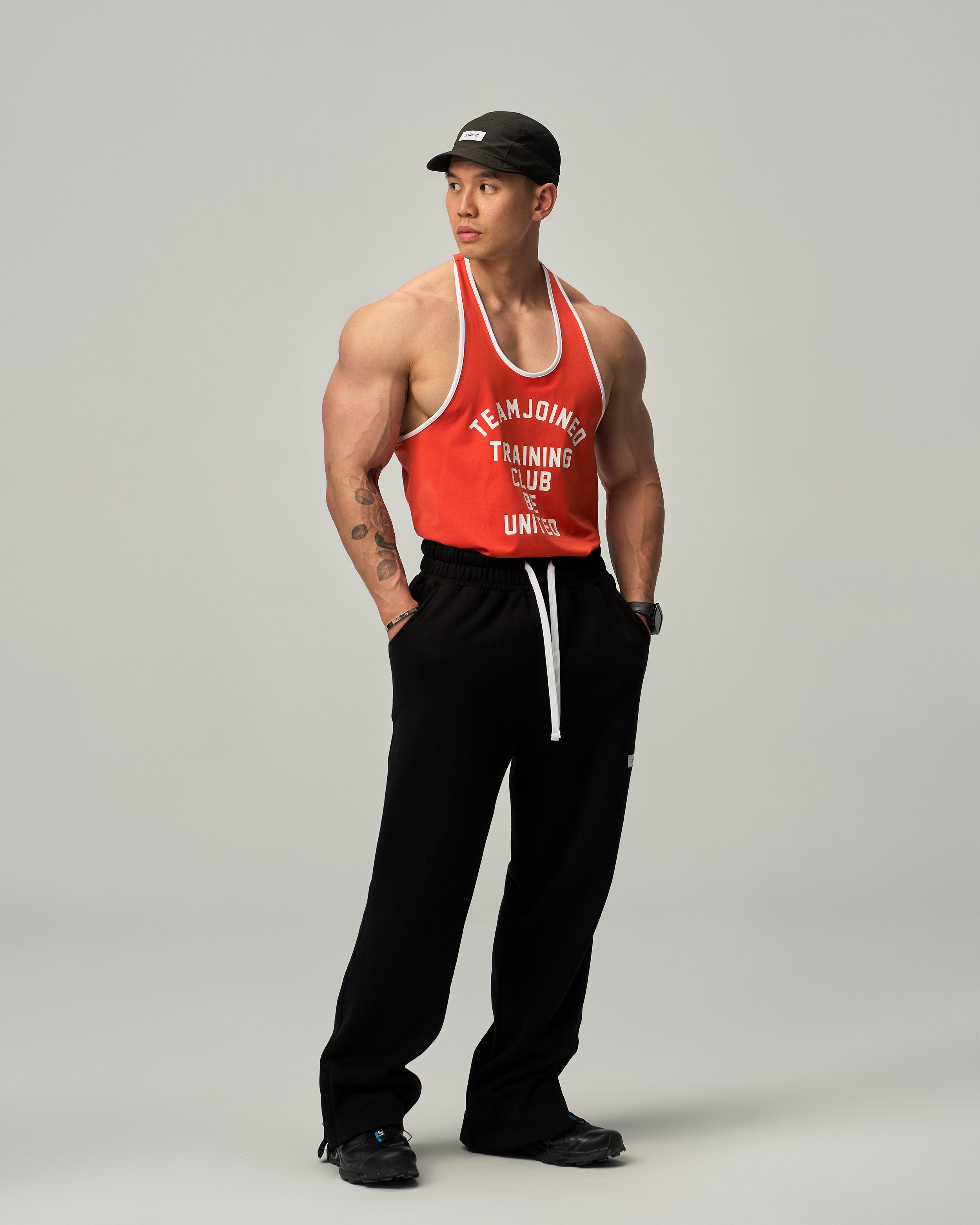 color_White / Orange