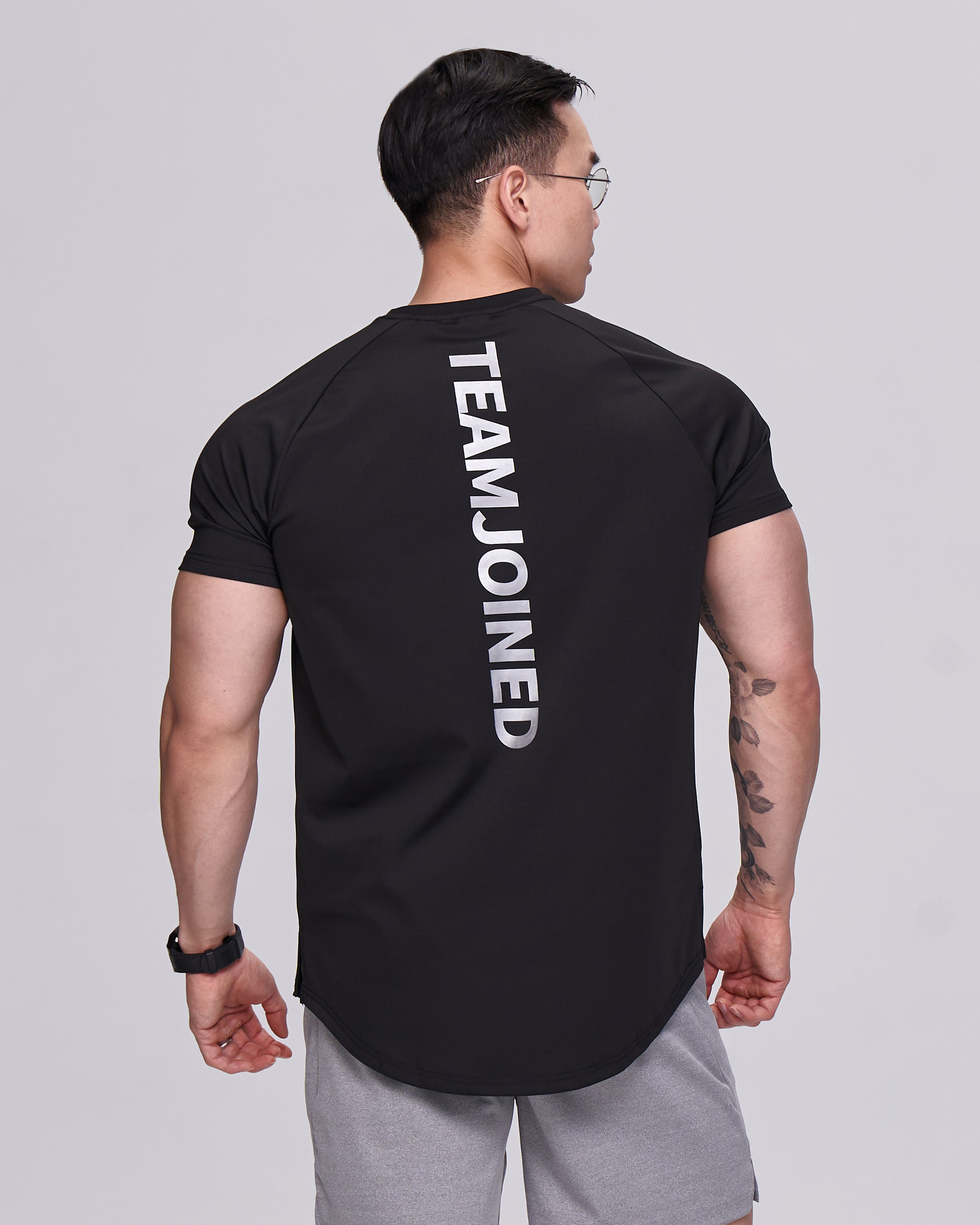 color_silver/dark black