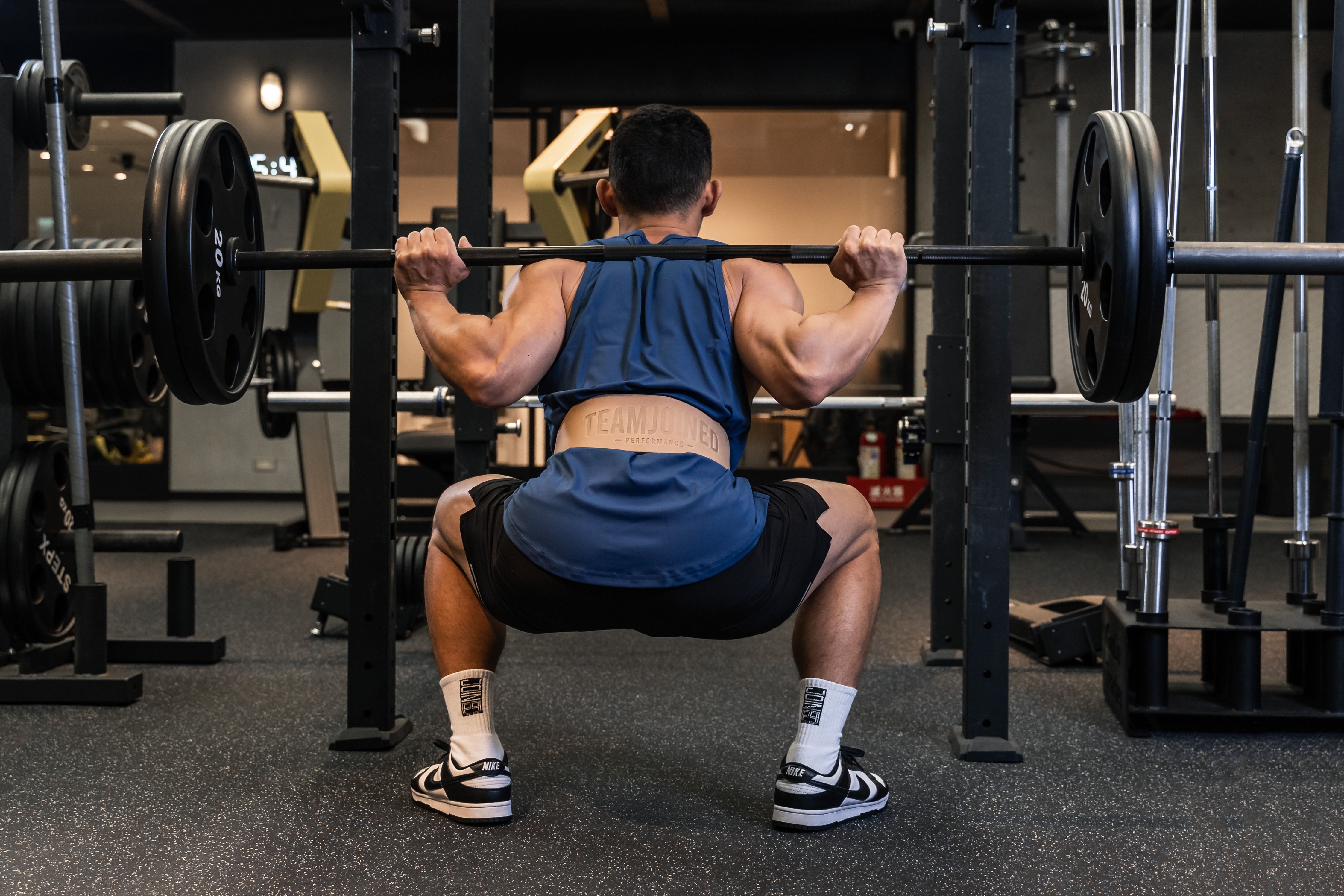 Lifting belts: The perfect guide to hold up your workout