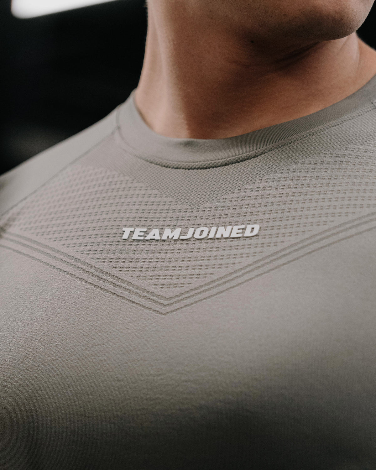Vector Seamless Form-Fit Top