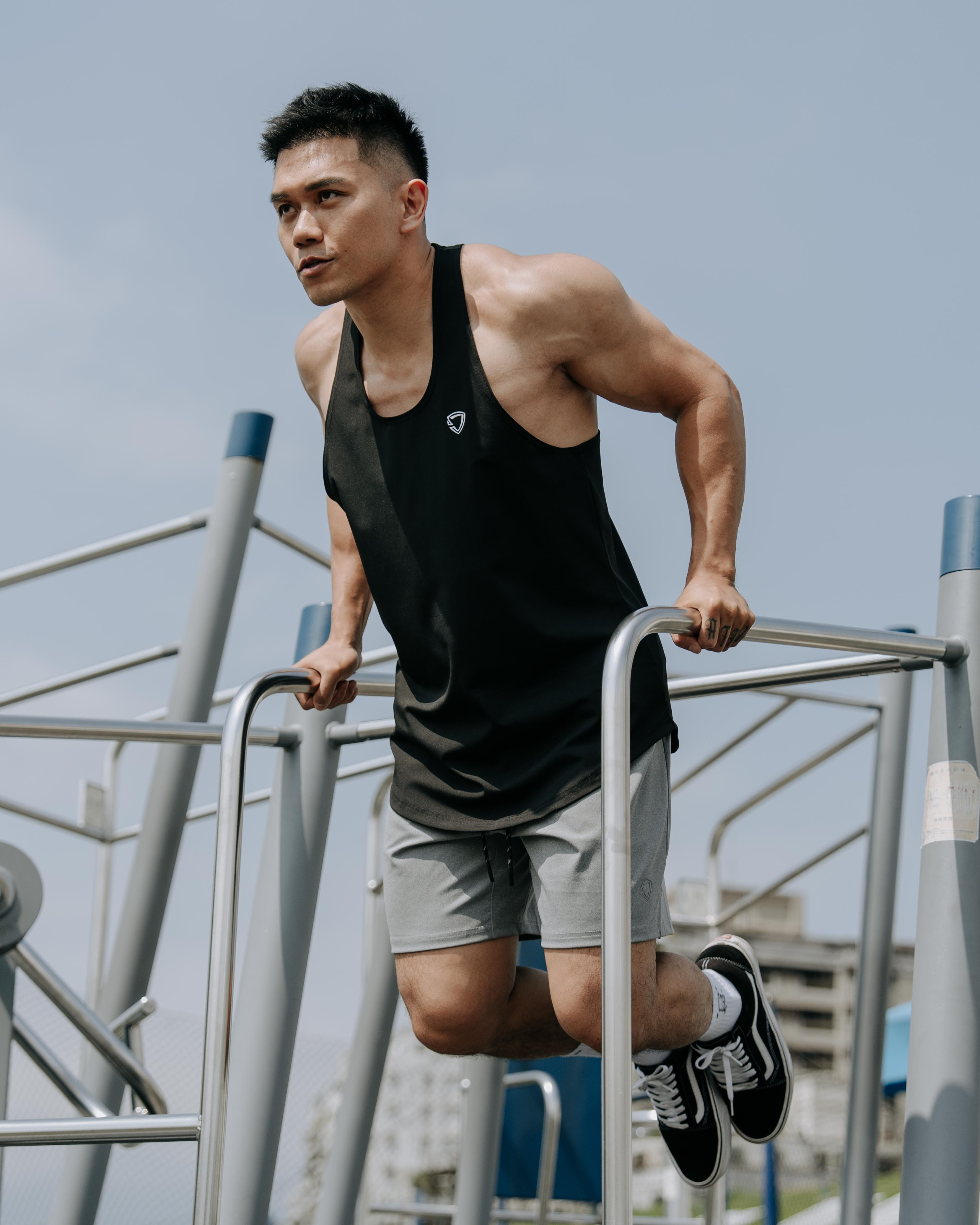 Adapt Muscle Stringer
