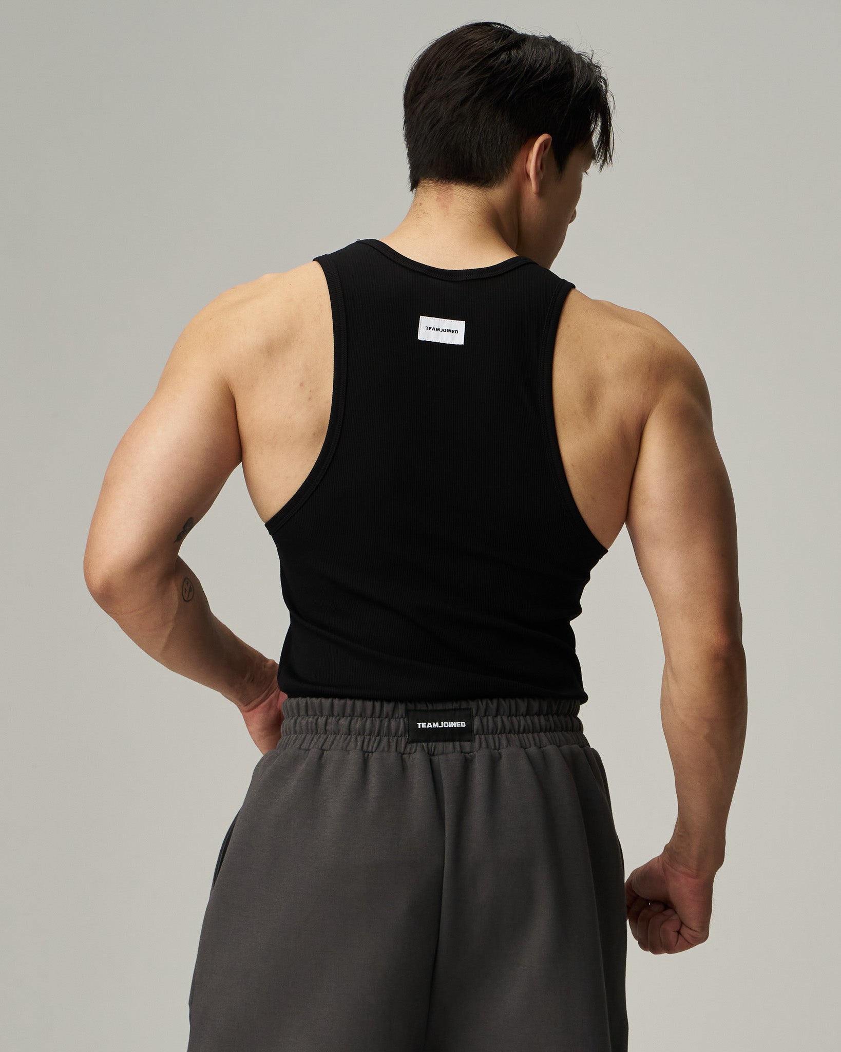 color_Black