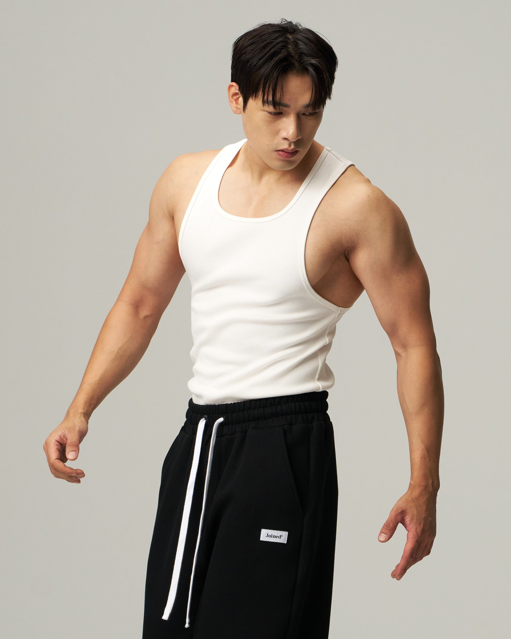 Tagged Ribbed Tank