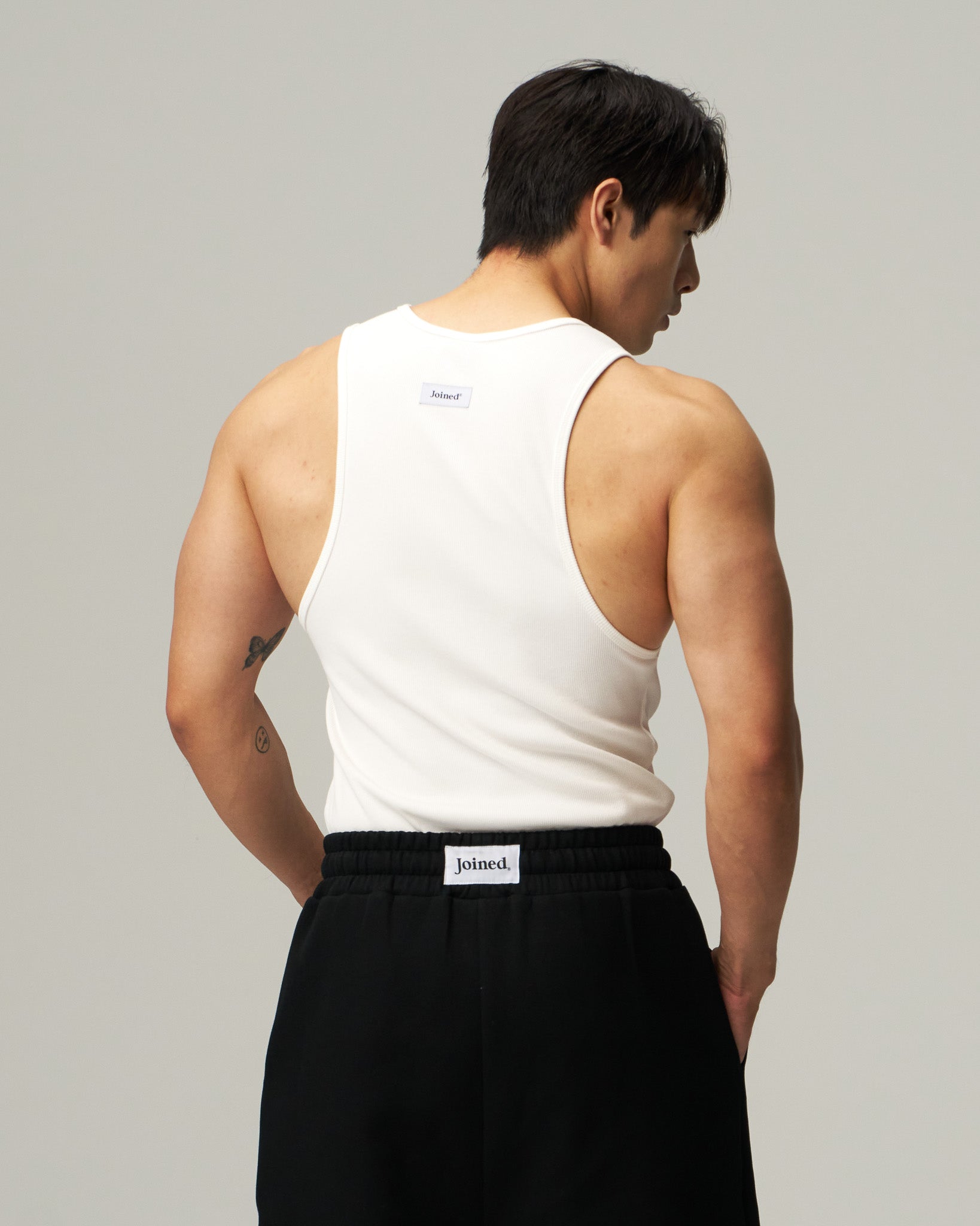 Tagged Ribbed Tank